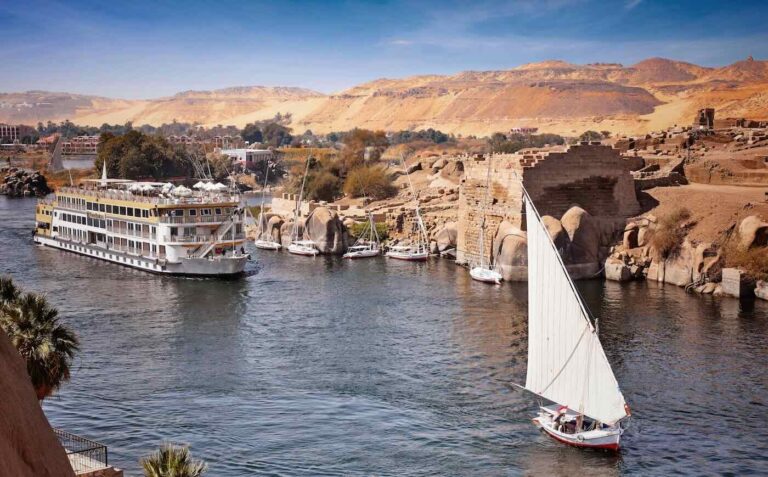 AmaDahlia_Exterior_NileRiver